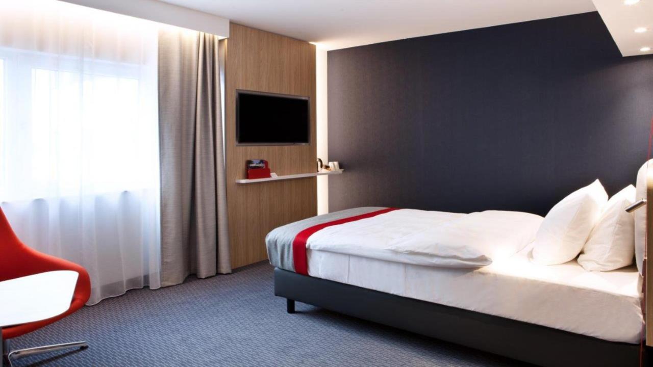 Holiday Inn Express Bochum By Ihg Exterior foto