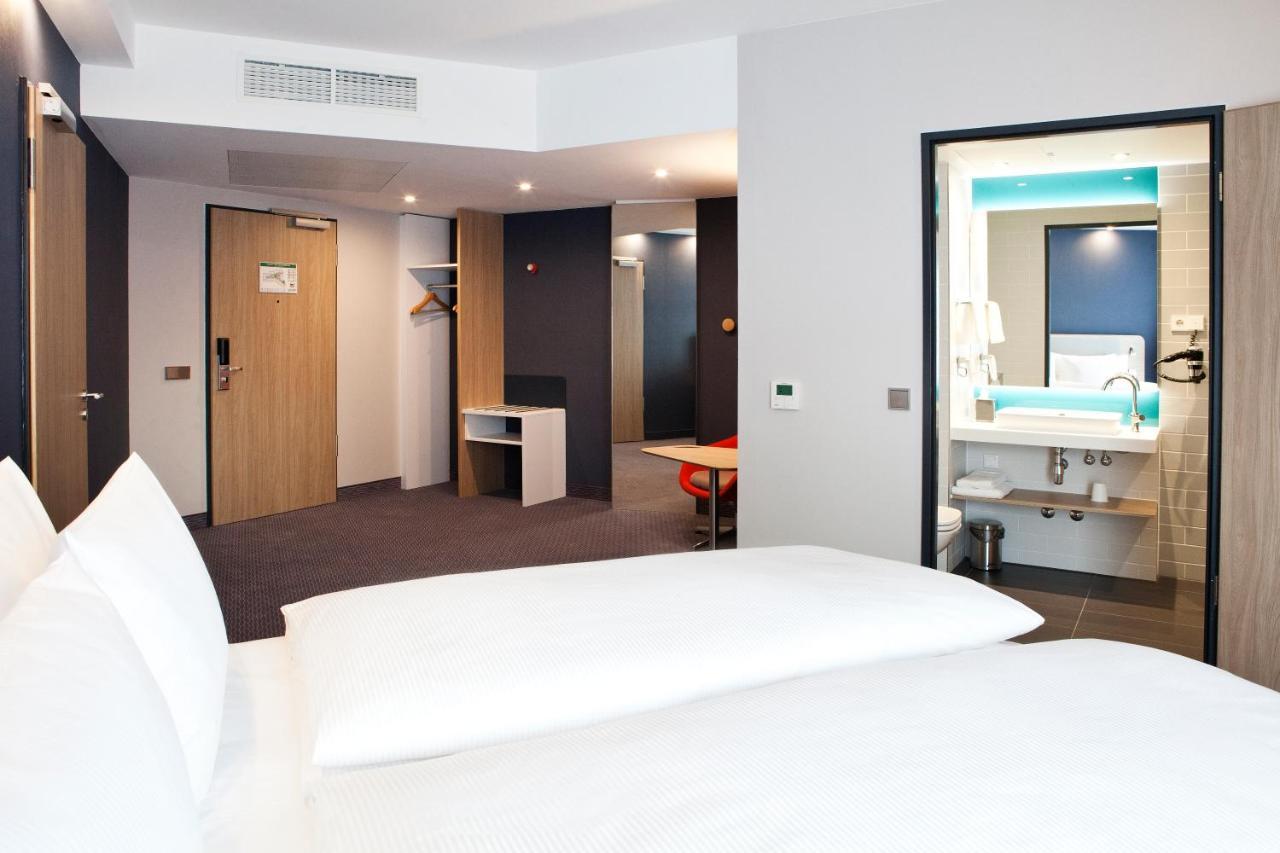 Holiday Inn Express Bochum By Ihg Exterior foto