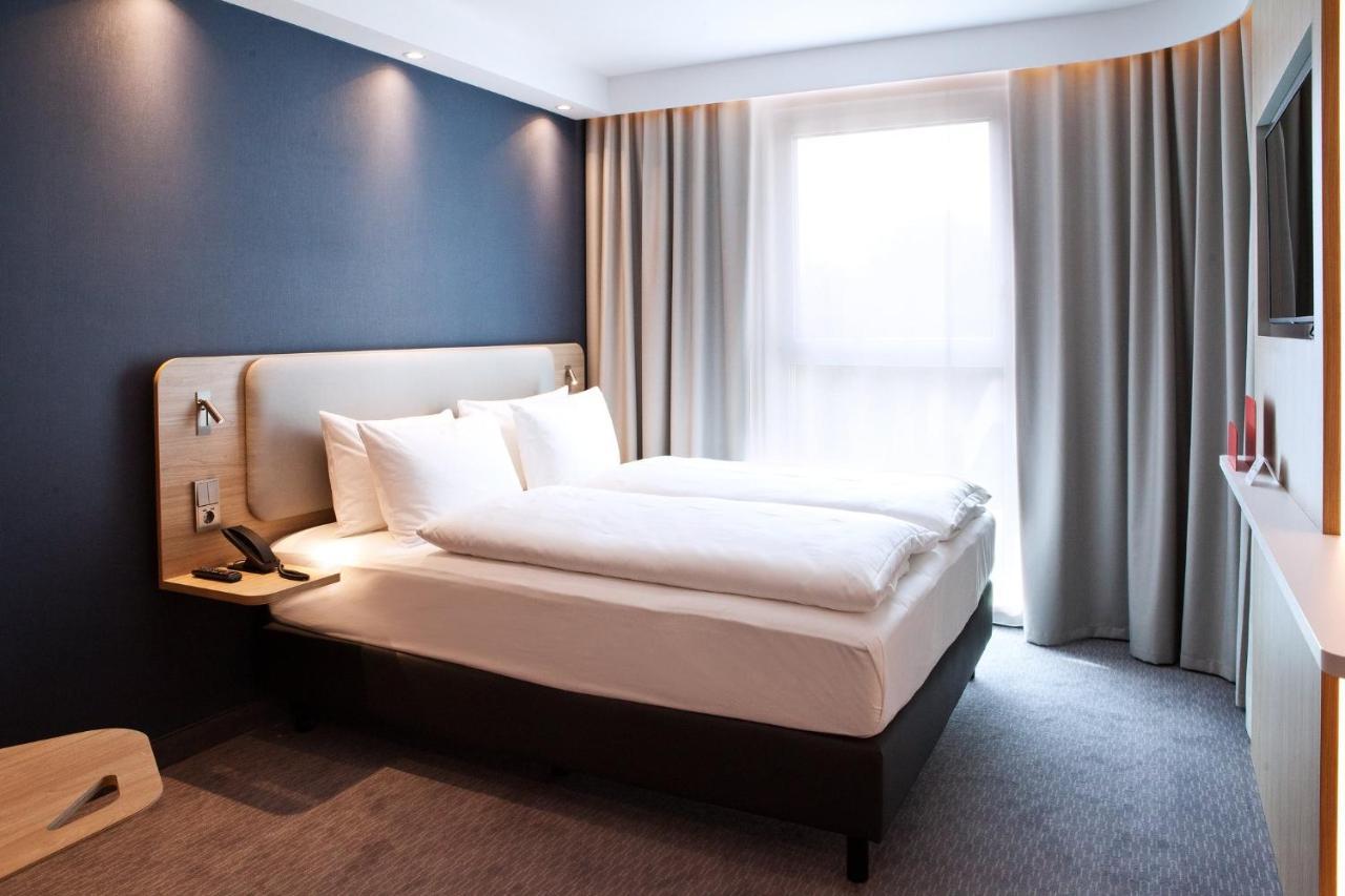 Holiday Inn Express Bochum By Ihg Exterior foto
