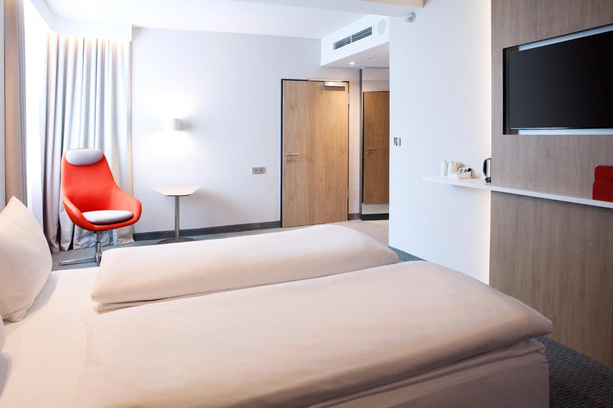 Holiday Inn Express Bochum By Ihg Exterior foto