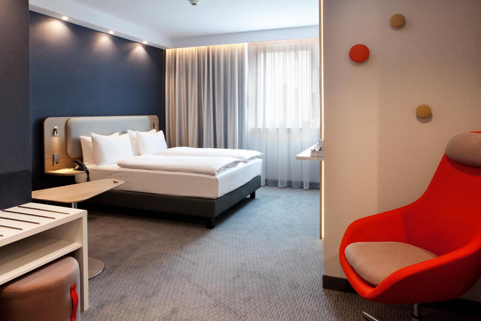 Holiday Inn Express Bochum By Ihg Exterior foto