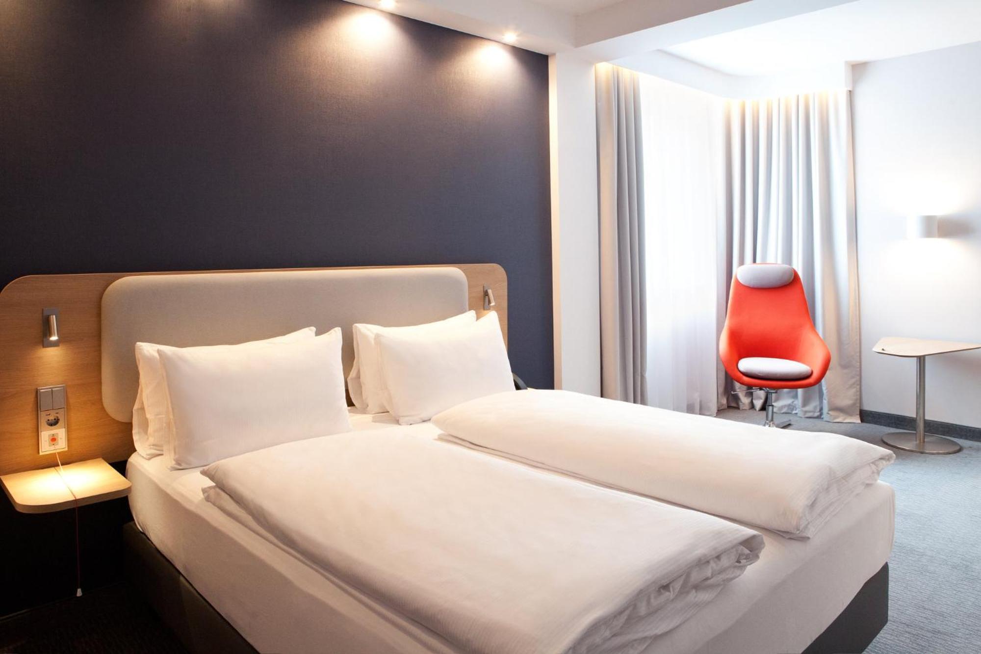 Holiday Inn Express Bochum By Ihg Exterior foto